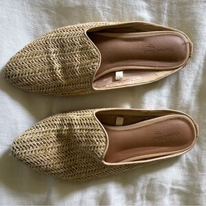 Universal Thread Natural Woven Slip-On Mules